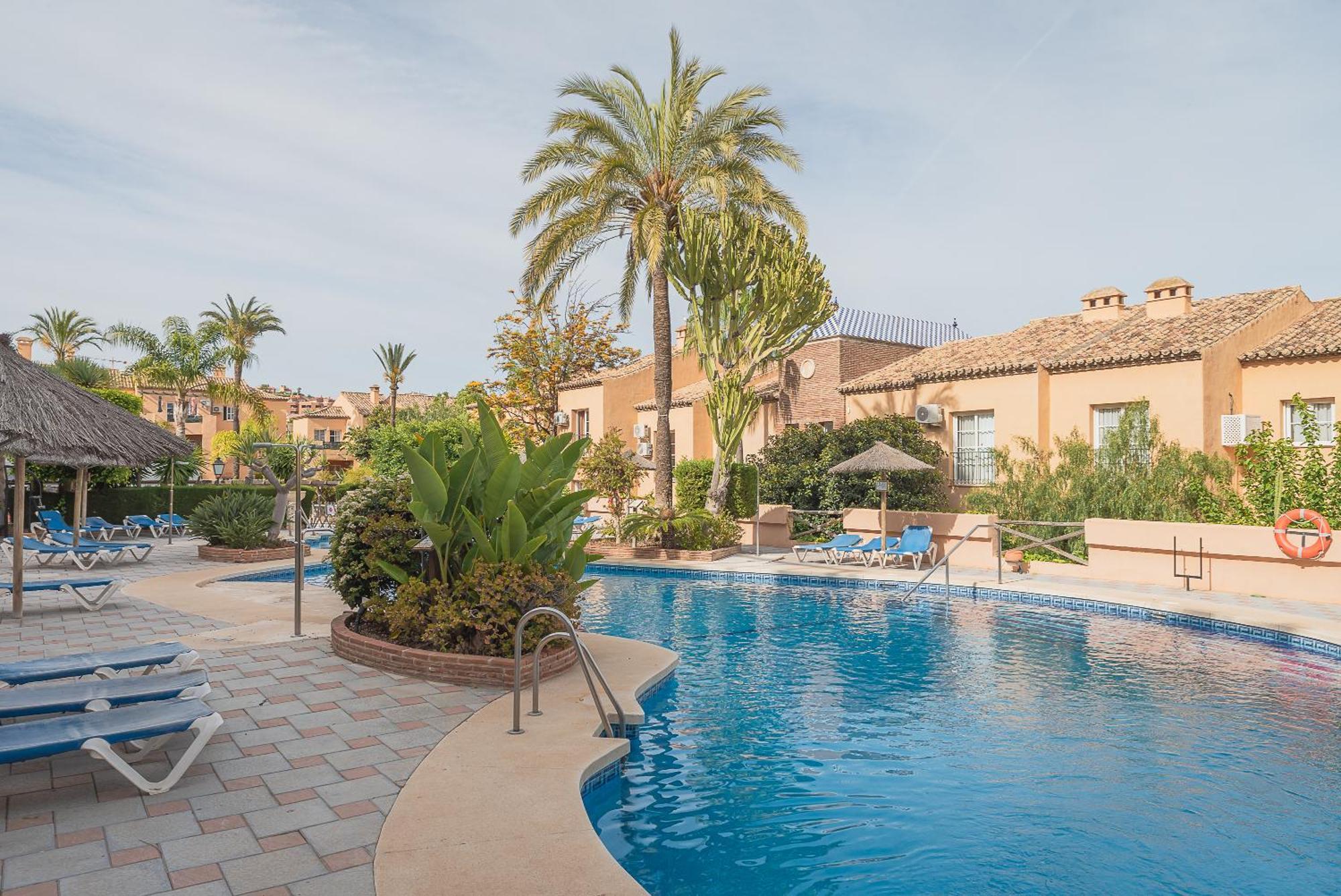 Skysea Holidays Riviera Del Sol Малага Экстерьер фото
