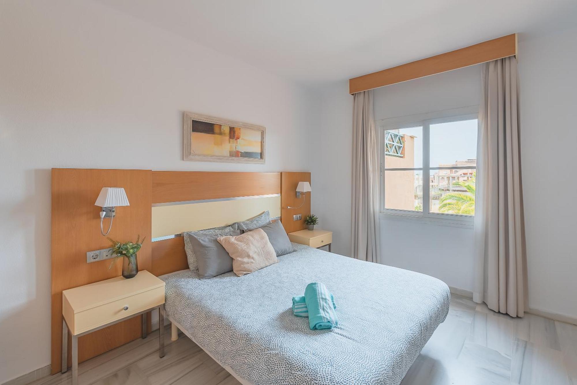 Skysea Holidays Riviera Del Sol Малага Экстерьер фото